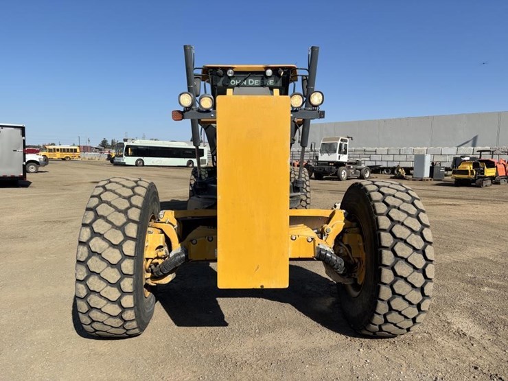 2012-deere-672gp-image-6