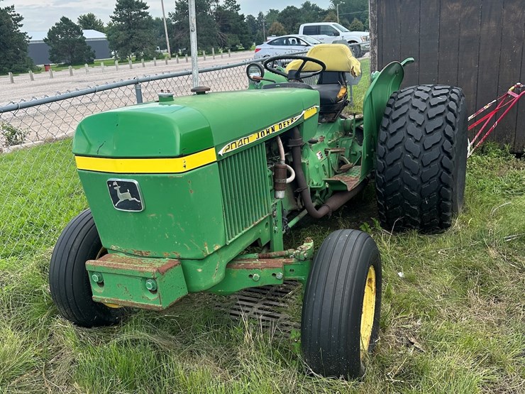 1976-john-deere-2040-image-1