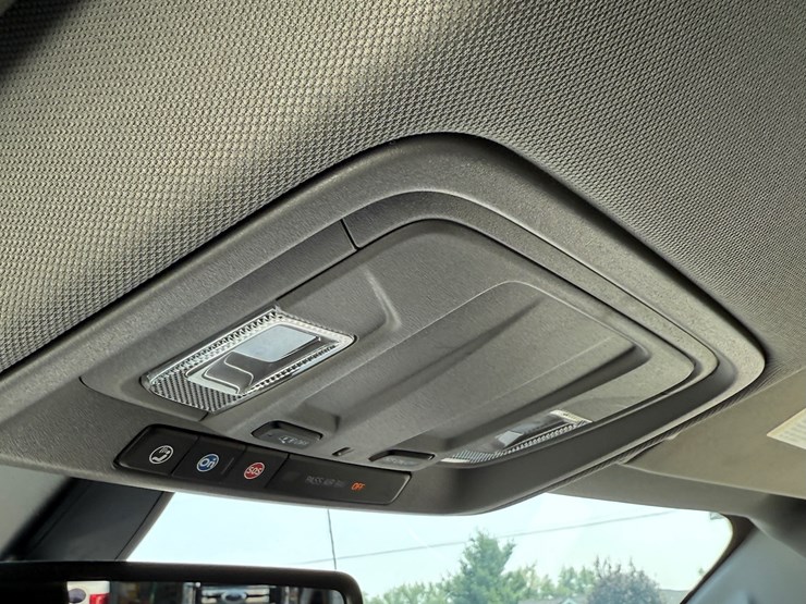 2019-chevrolet-silverado-image-50