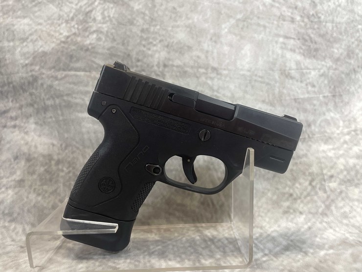 #5173-•-beretta-nano,-9mm-luger-pistol,-sn:-nu160530,-(neenah,-wi)-image-3
