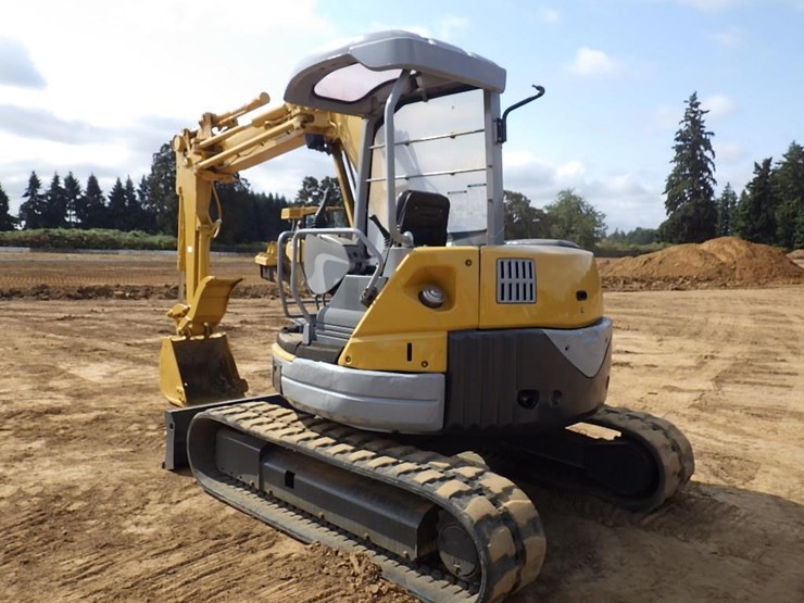 komatsu-pc58uu-3-image-6