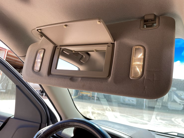 2017-chevrolet-tahoe-image-93