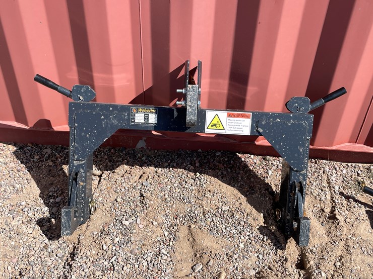#2053-•-class-1-tractor-quick-hitch-image-1