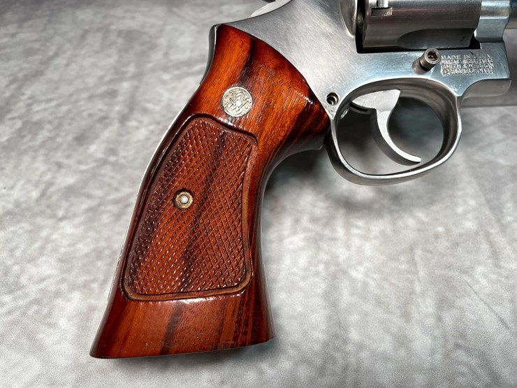 #5178-•-smith-&-wesson,-357-mag-revolver,-sn:-m686-1,-(neenah,-wi)-image-11