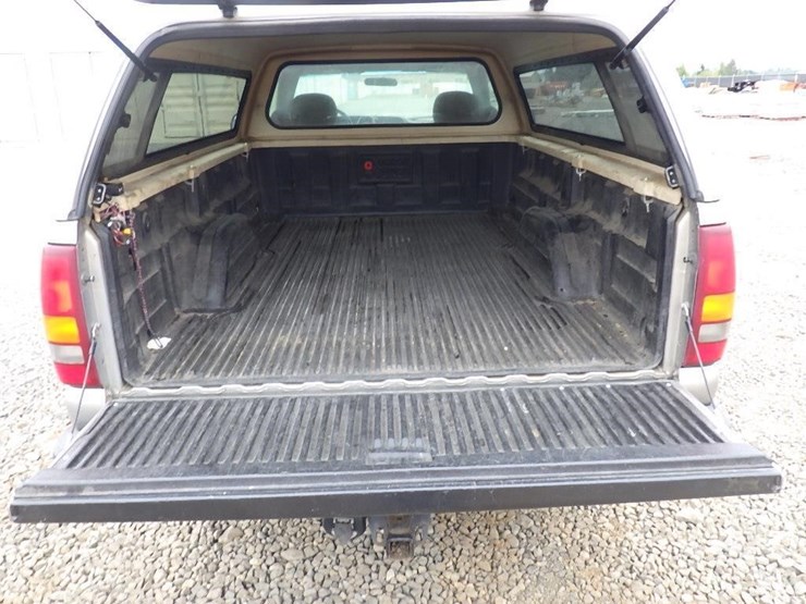 1999-gmc-1500-image-8