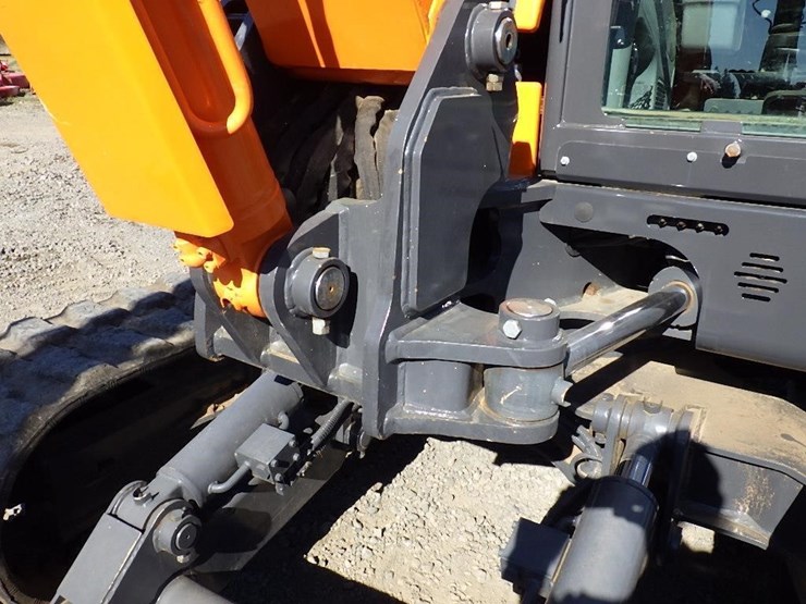 2021-doosan-dx85r-3-image-13