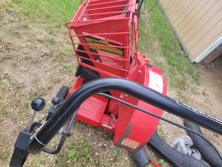 troy-built-5hp-chipper/vac,-motor-is-free-image-9