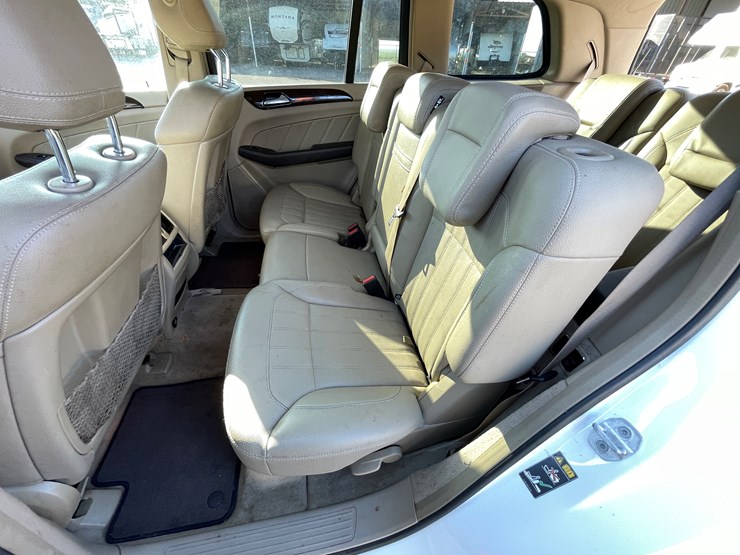 2015-mercedes-benz-gl450-image-82