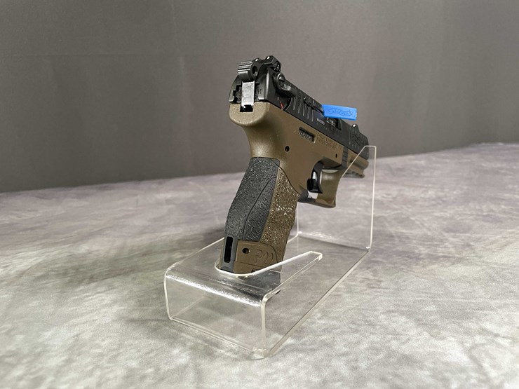 #5151-•-walther-p22q-military,-22-lr-pistol,-sn:-wa453979,-(neenah,-wi)-image-5