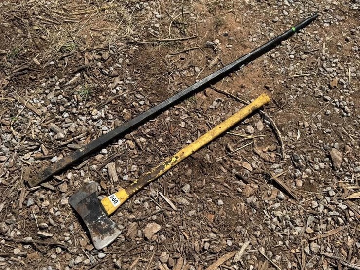 wrecking-bar-&-axe-image-1