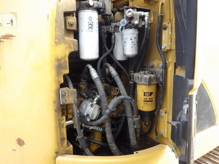 caterpillar-314d-hydraulic-excavator-image-17