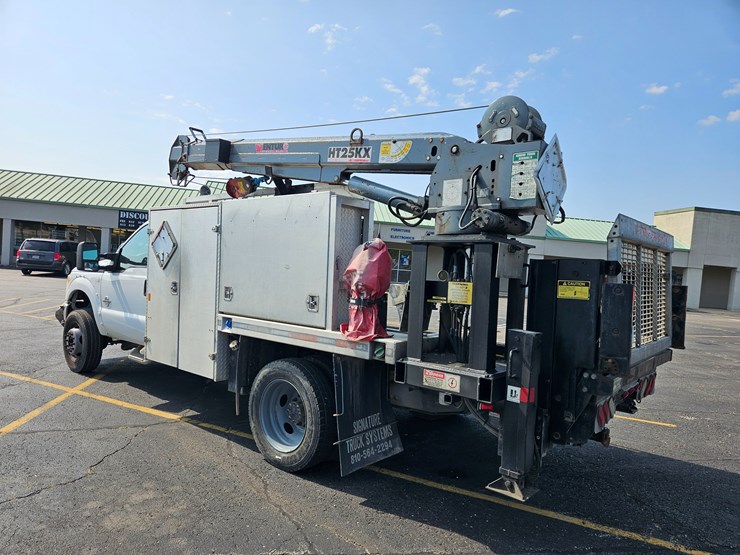 2011-ford-f450-image-12