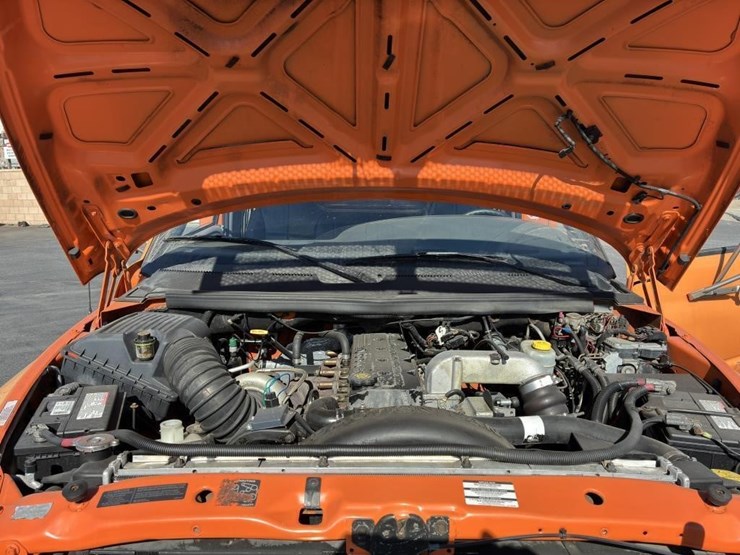 2001-dodge-ram-3500-image-8