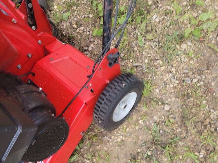troy-built-5hp-chipper/vac,-motor-is-free-image-11