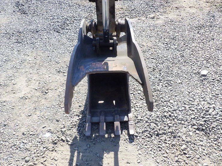 2017-takeuchi-tb290-image-11