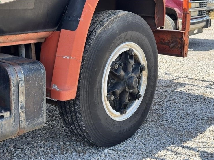 1986-chevrolet-c6v-bucket-truck-image-9