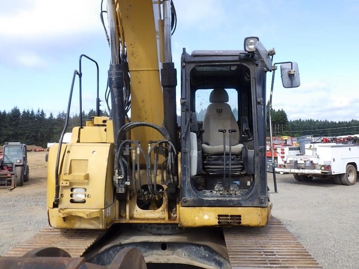 caterpillar-314d-hydraulic-excavator-image-13