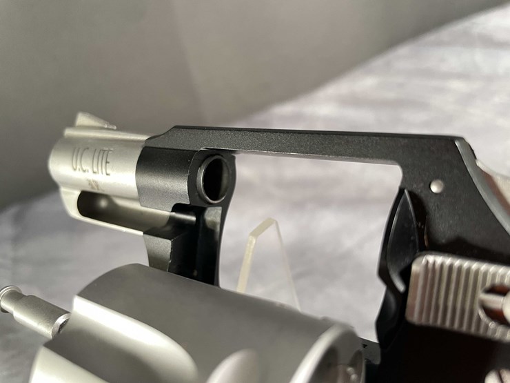 #5155-•-charter-arms-undercover-lite,-38-spl-revolver,-sn:-23l05132,-(neenah,-wi)-image-22