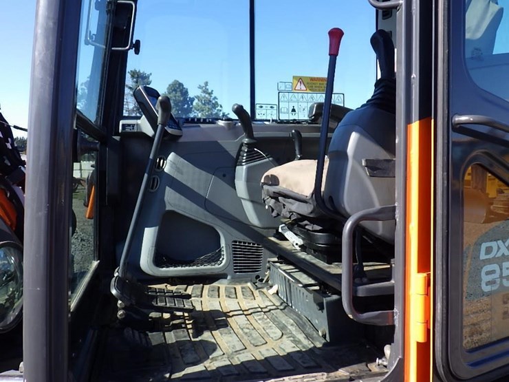 2021-doosan-dx85r-3-image-30