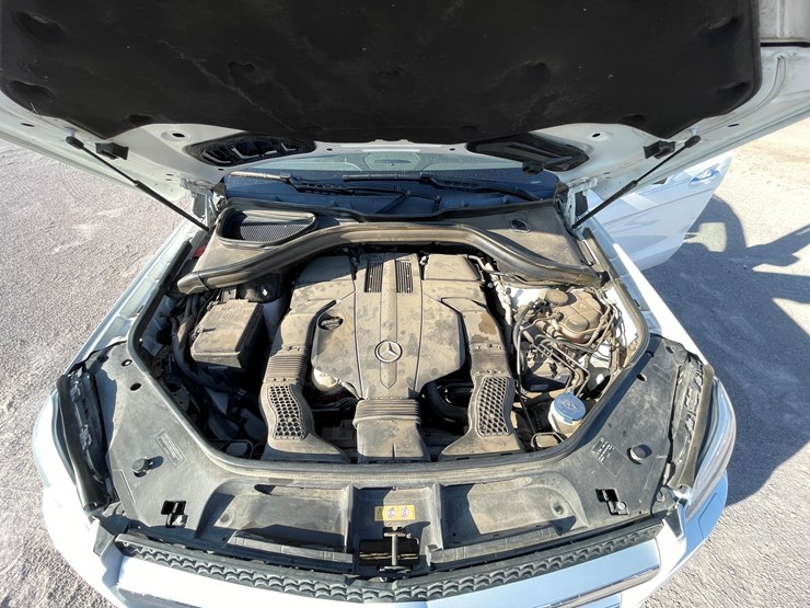 2015-mercedes-benz-gl450-image-109