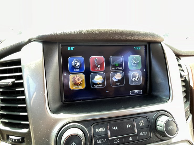 2017-chevrolet-tahoe-image-65