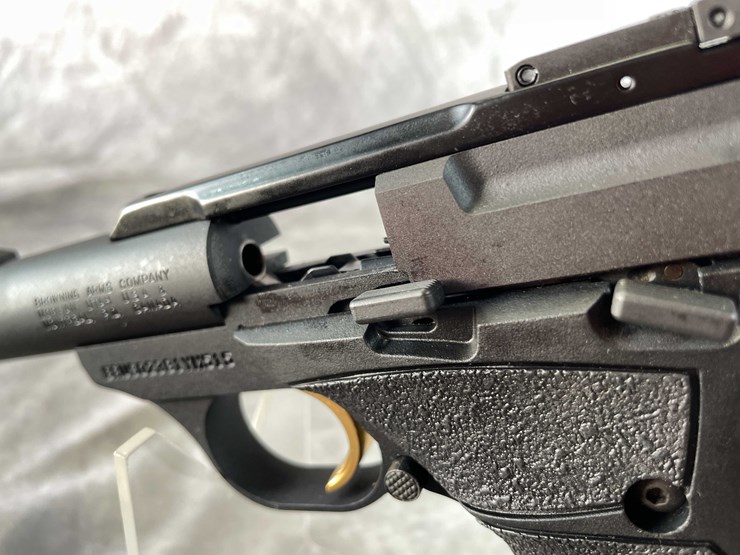#5162-•-browning-buck-mark,-micro-bull-ufx-22-lr-pistol,-sn:-brus02381ym515,-(neenah,-wi)-image-20
