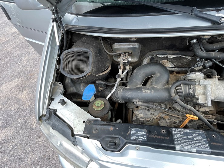 #501-•-2002-volkswagen-eurovan-mv-(title-in-delay)-image-74