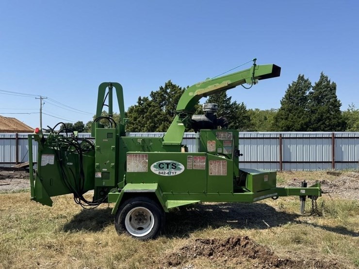 bandit-wood-chipper-image-1