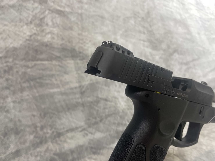 #5170-•-taurus-g2c,-9mm-luger-pistol,-sn:-adj725911,-(neenah,-wi)-image-12
