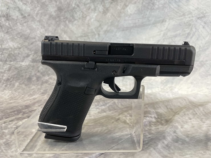 #5141-•-glock-g44,-22-lr-pistol,-sn:-aenr179,-(neenah,-wi)-image-3