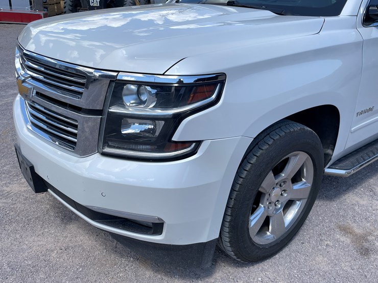 2017-chevrolet-tahoe-image-11