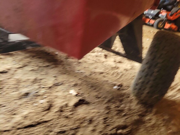 load-hog-towable-lawn-cart,-custom-extended-hitch-image-9