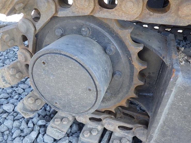 komatsu-pc28uu-image-29