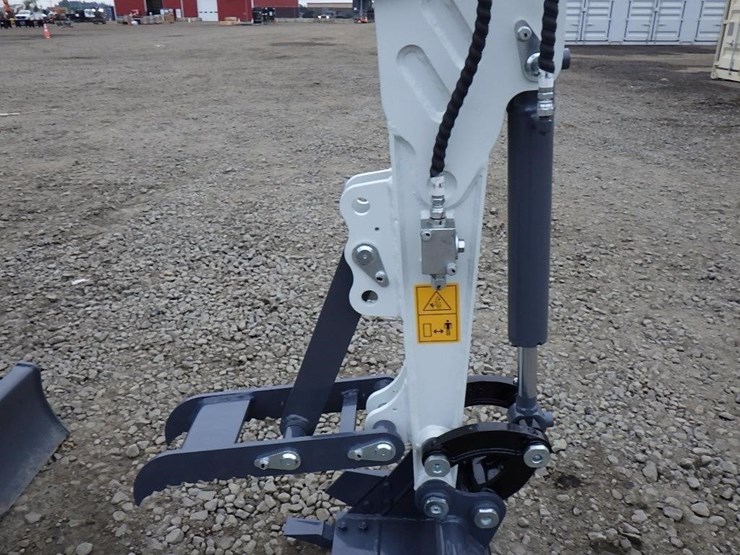 2025-bttl-et12m-6-hydraulic-excavator-image-13