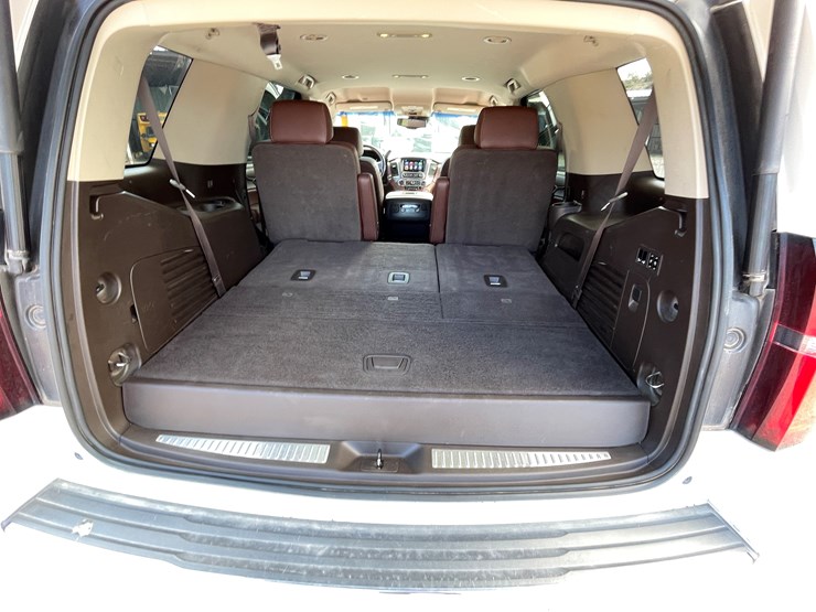 2017-chevrolet-tahoe-image-114