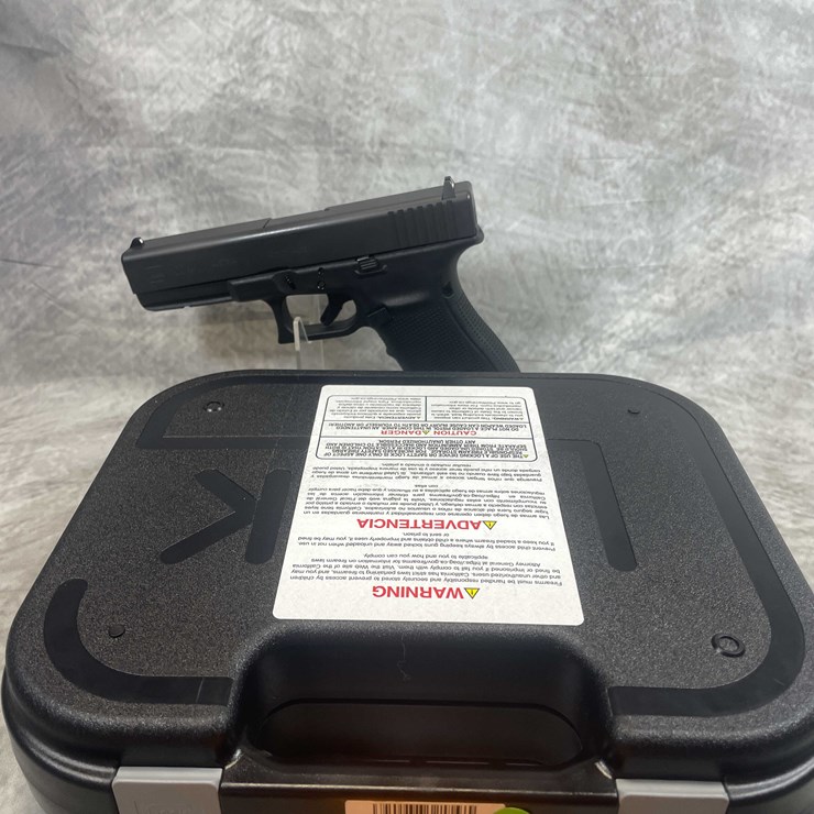 #5145 • Glock G20 Gen 4, 10mm Auto Pistol, SN: BWZZ758, (Neenah, WI)