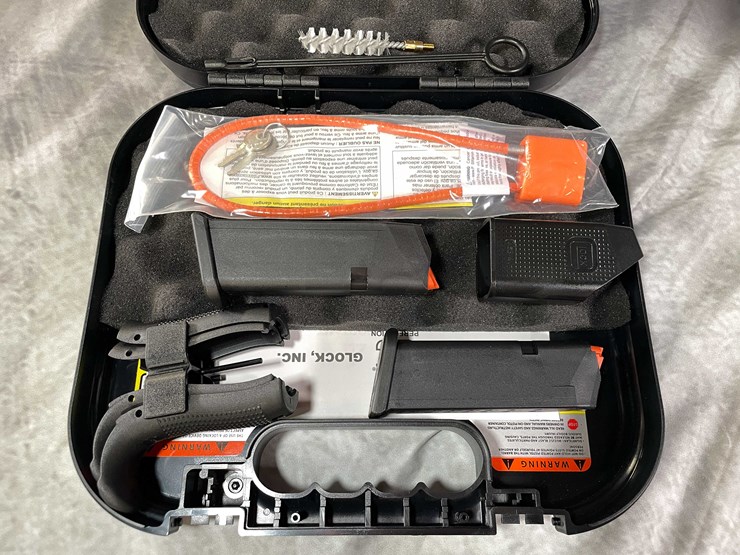#5147-•-glock-g19-gen-5,-9mm-luger-pistol,-sn:-bsxe405,-(neenah,-wi)-image-18