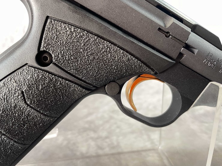 #5162-•-browning-buck-mark,-micro-bull-ufx-22-lr-pistol,-sn:-brus02381ym515,-(neenah,-wi)-image-13