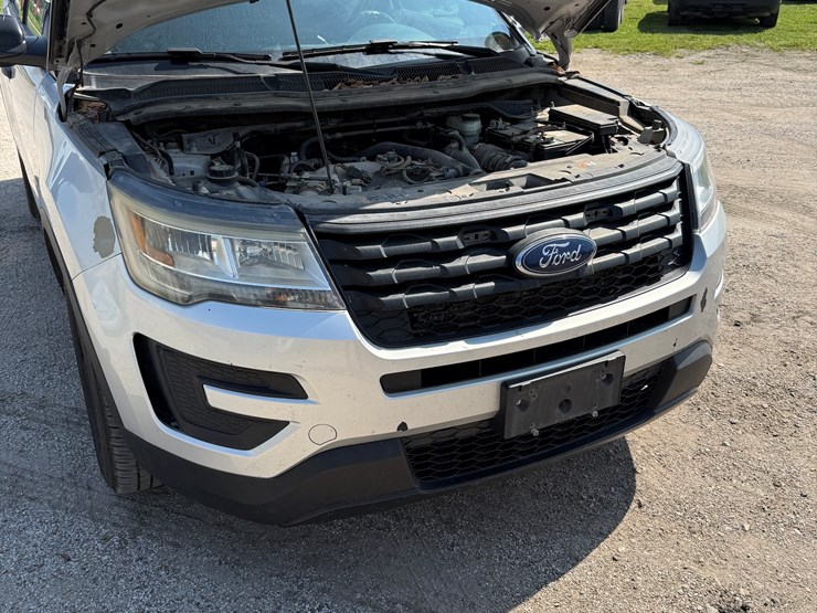 2017-ford-explorer-police-interceptor-image-52
