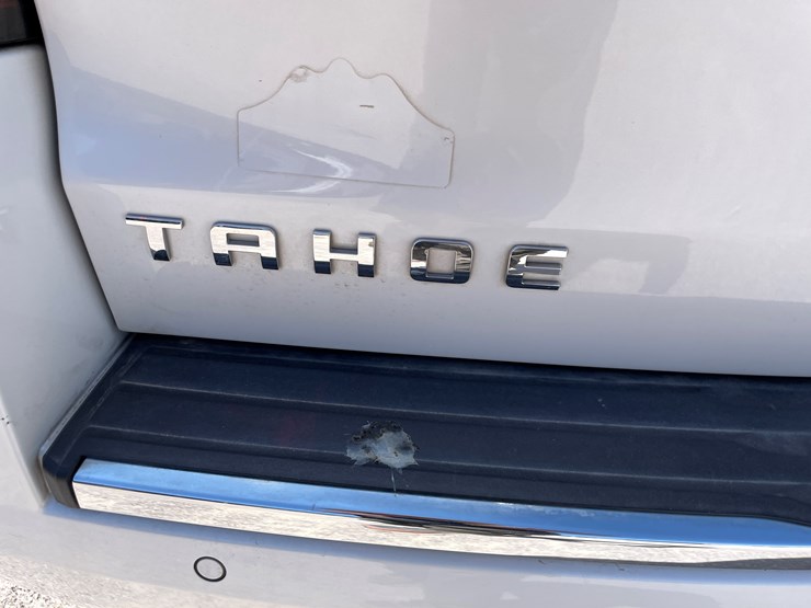 2017-chevrolet-tahoe-image-33