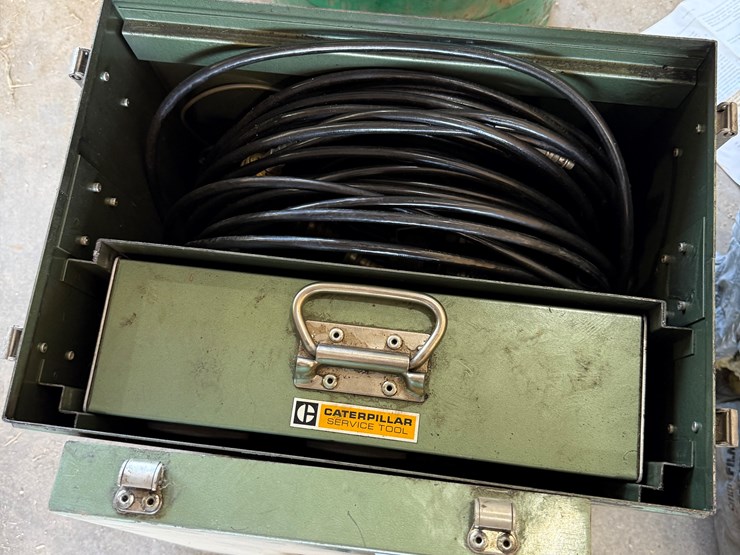 #128-•-caterpillar-service-tool-image-2
