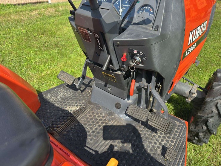 kubota-l2900-image-9