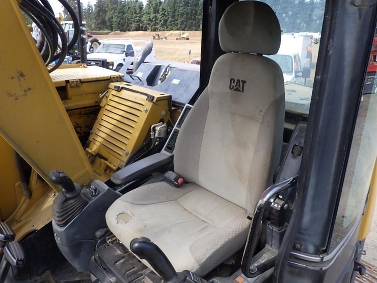 caterpillar-314d-hydraulic-excavator-image-22