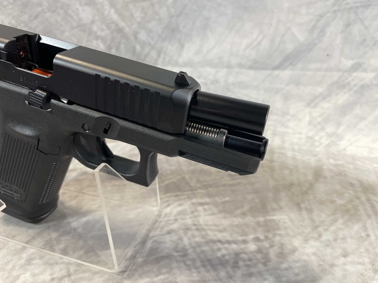 #5140-•-glock-g45,-9mm-luger-pistol,-sn:-brkw514,-(neenah,-wi)-image-15