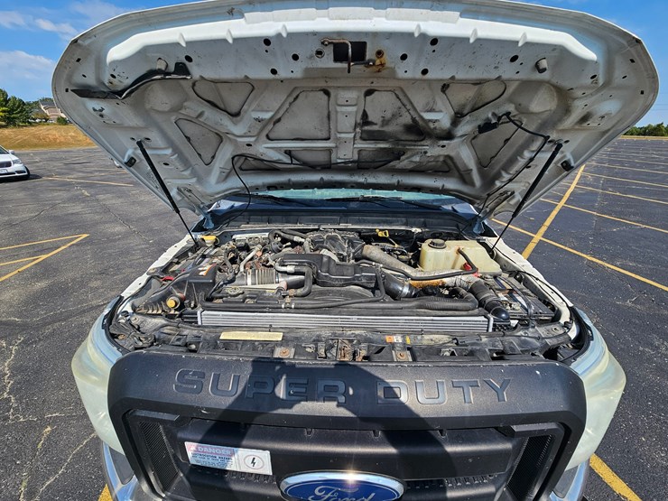 2011-ford-f450-image-30