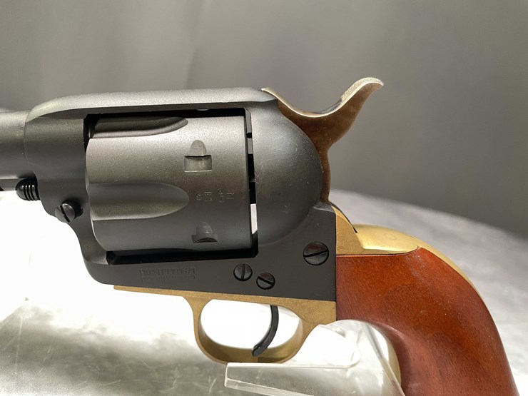 #5163-•-stoeger-cattleman,-45-colt-revolver,-sn:-um3413,-(neenah,-wi)-image-15