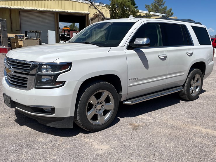 2017-chevrolet-tahoe-image-1