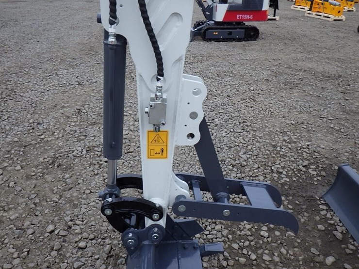 2025-bttl-et12m-6-hydraulic-excavator-image-6