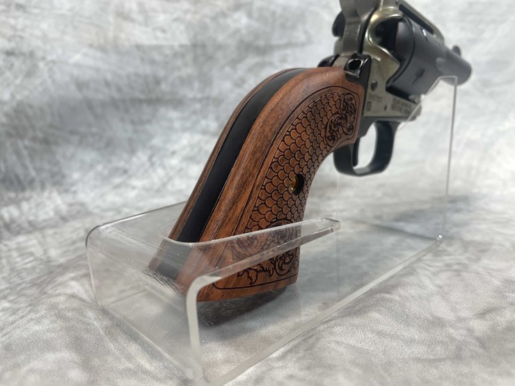 #5167-•-heritage-barkeep,-22-lr-pistol,-sn:-1bh577877,-(neenah,-wi)-image-5