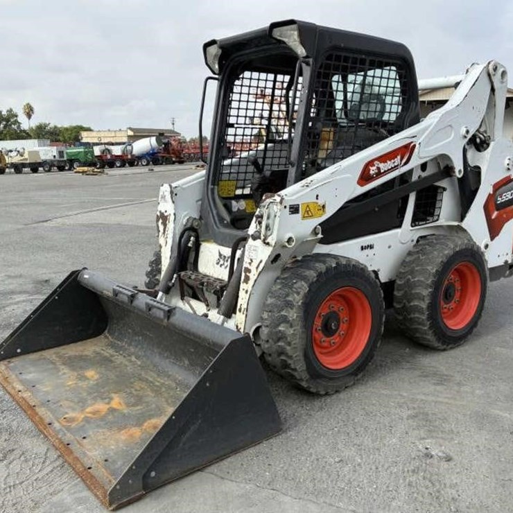 2021 BOBCAT S590